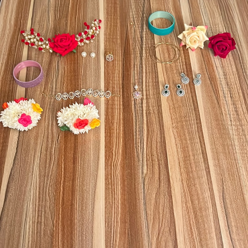 Jewelry bundle 5